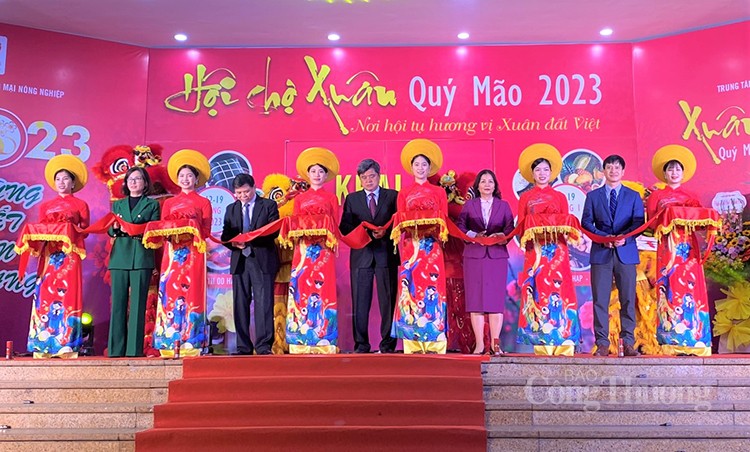 Hà Nội: Khai mạc Hội chợ Xuân Quý Mão năm 2023