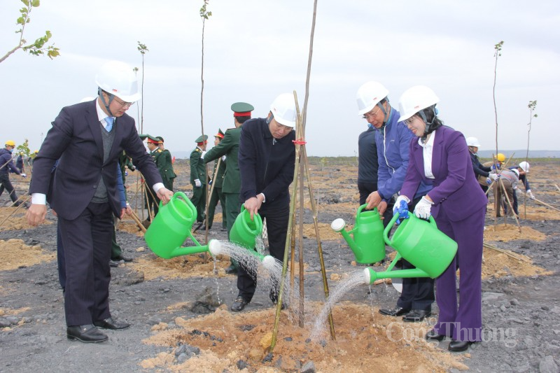 Tỉnh Quảng Ninh và TKV phát động Tết trồng cây Xuân Quý Mão 2023