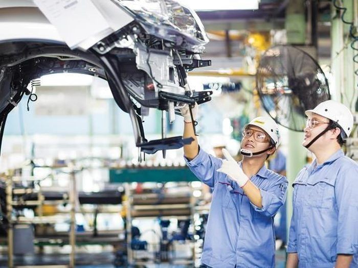 Những "điểm nghẽn” khiến giá xe ô tô Việt Nam khó giảm