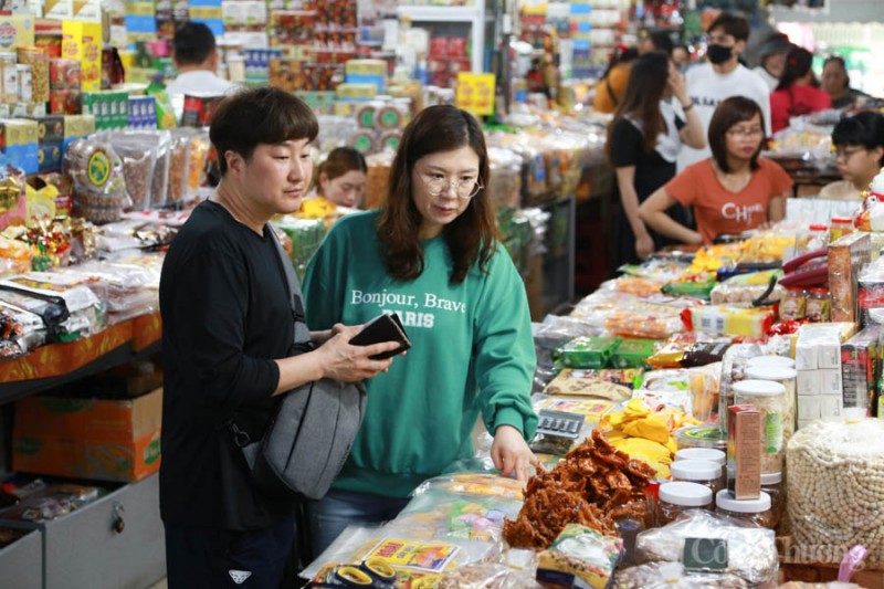 Đà Nẵng: Chợ Hàn hoàn thành nâng cấp, tiểu thương phấn khởi Đà Nẵng: Chợ Hàn hoàn thành nâng cấp, tiểu thương phấn khởi