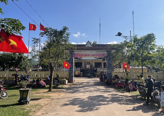 Quảng Bình: Đồng bào dân tộc Ma Coong vươn lên thoát khỏi cái khó, cái nghèo