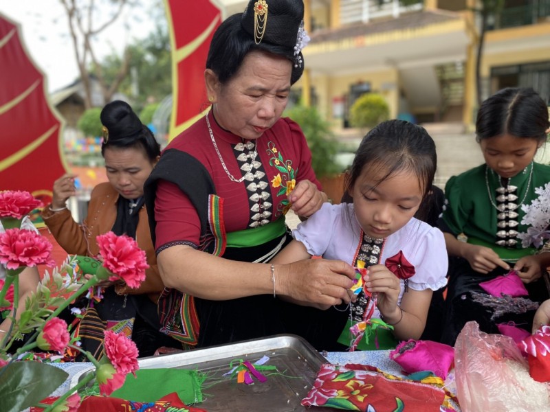 Tuần Giáo - Điện Biên: Nhiều chính sách xoá đói, giảm nghèo cho đồng bào dân tộc