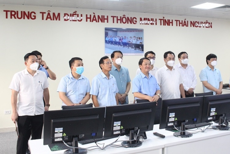 Bộ trưởng, Chủ nhiệm UBDT Hầu A Lềnh làm việc tại Phú Thọ, Thái Nguyên