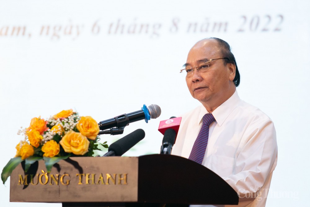 Chủ tịch nước Nguyễn Xuân Phúc: Biến sâm Ngọc Linh thành thương hiệu quốc gia, quốc bảo của Việt Nam